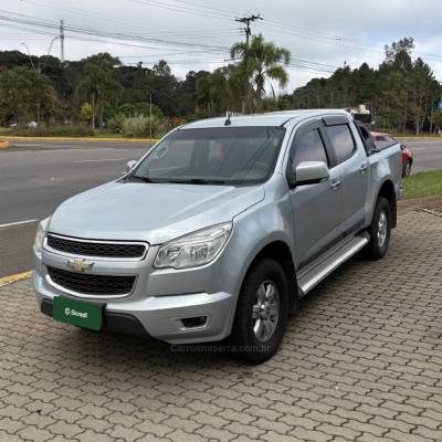 CHEVROLET - S10 - 2012/2013 - Prata - R$ 110.800,00