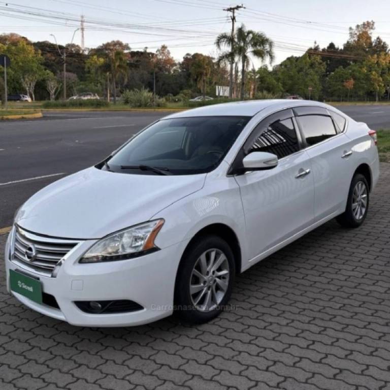 NISSAN - SENTRA - 2015/2015 - Branca - R$ 57.800,00