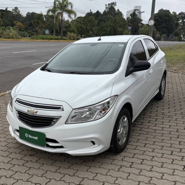 CHEVROLET - ONIX - 2016/2016 - Branca - R$ 48.800,00