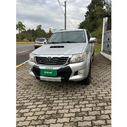 TOYOTA - HILUX - 2014/2015 - Prata - R$ 148.800,00