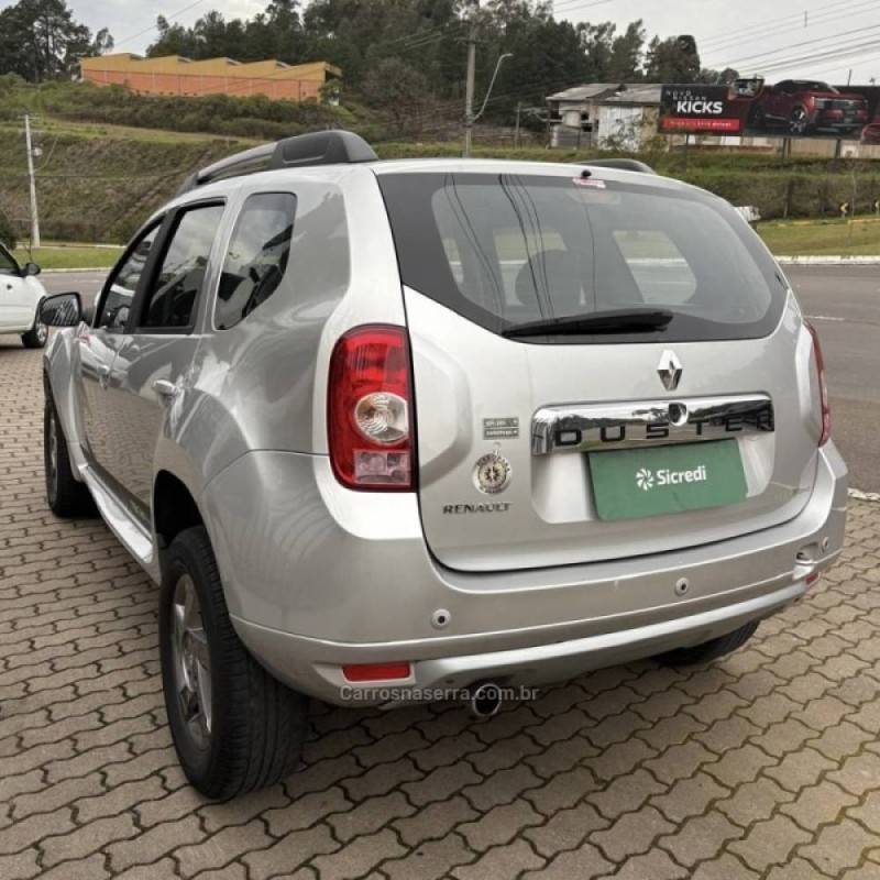 RENAULT - DUSTER - 2013/2014 - Prata - R$ 54.800,00