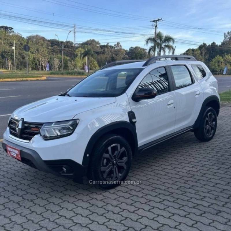 RENAULT - DUSTER - 2024/2025 - Branca - R$ 136.800,00