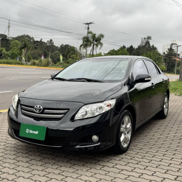 TOYOTA - COROLLA - 2008/2009 - Preta - R$ 51.800,00