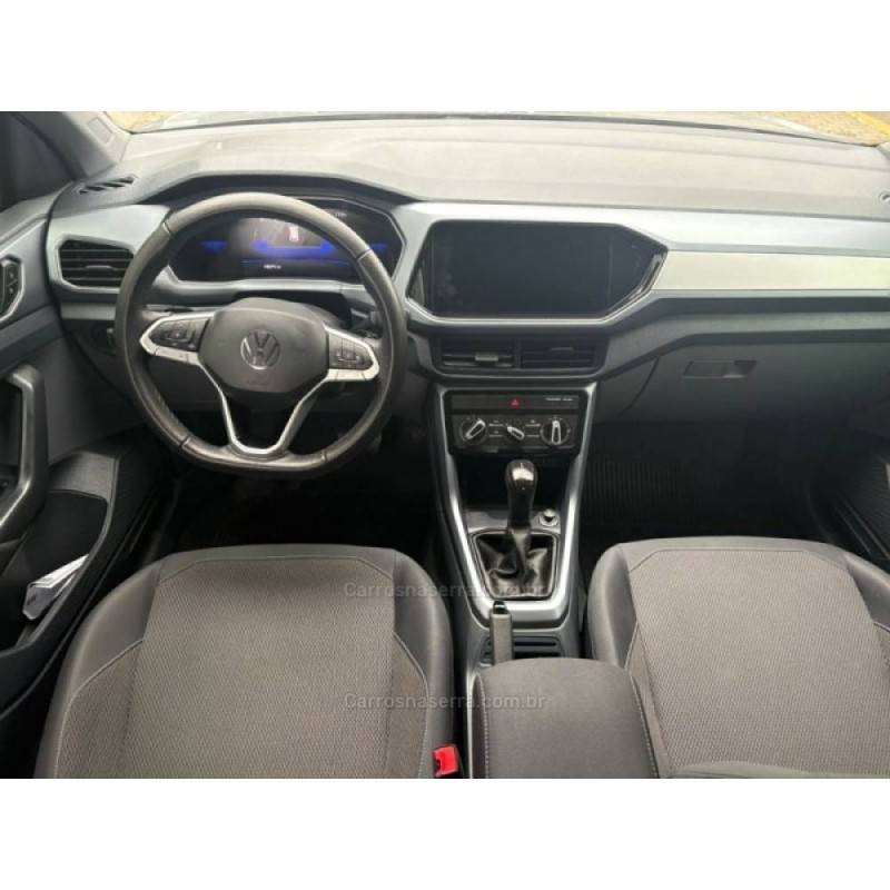 VOLKSWAGEN - T-CROSS - 2023/2024 - Prata - R$ 114.800,00