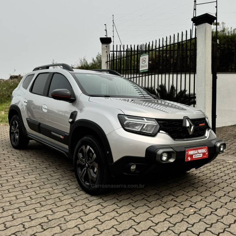 RENAULT - DUSTER - 2024/2025 - Prata - R$ 136.800,00