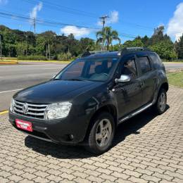 RENAULT - DUSTER - 2014/2015 - Preta - R$ 58.800,00