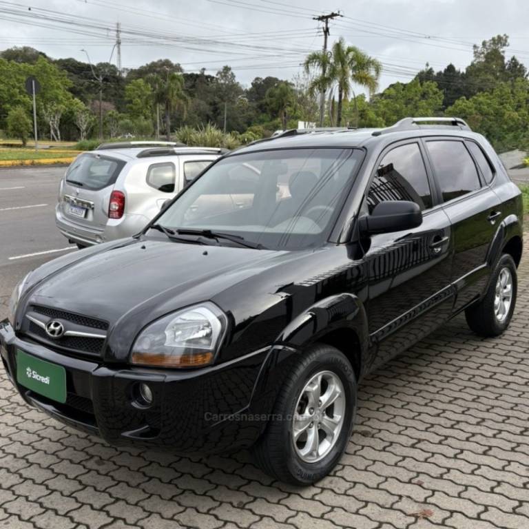 HYUNDAI - TUCSON - 2011/2012 - Preta - R$ 44.800,00