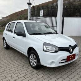 RENAULT - CLIO - 2013/2014 - Branca - R$ 30.800,00