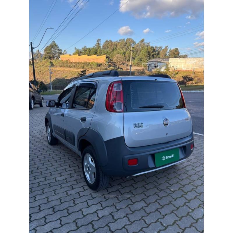 FIAT - UNO - 2010/2011 - Prata - Sob Consulta