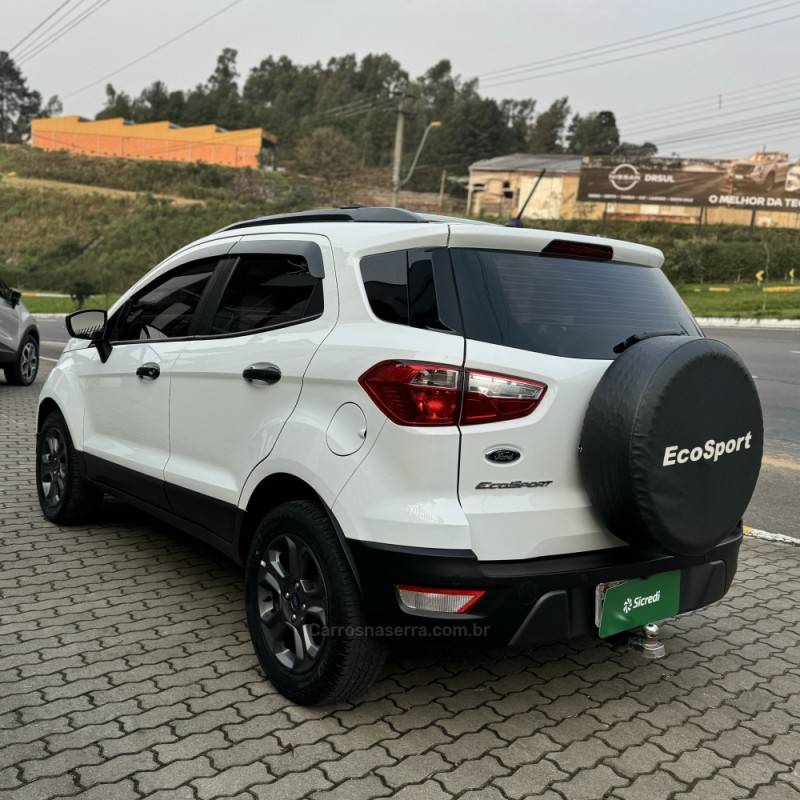 FORD - ECOSPORT - 2018/2019 - Branca - R$ 74.800,00