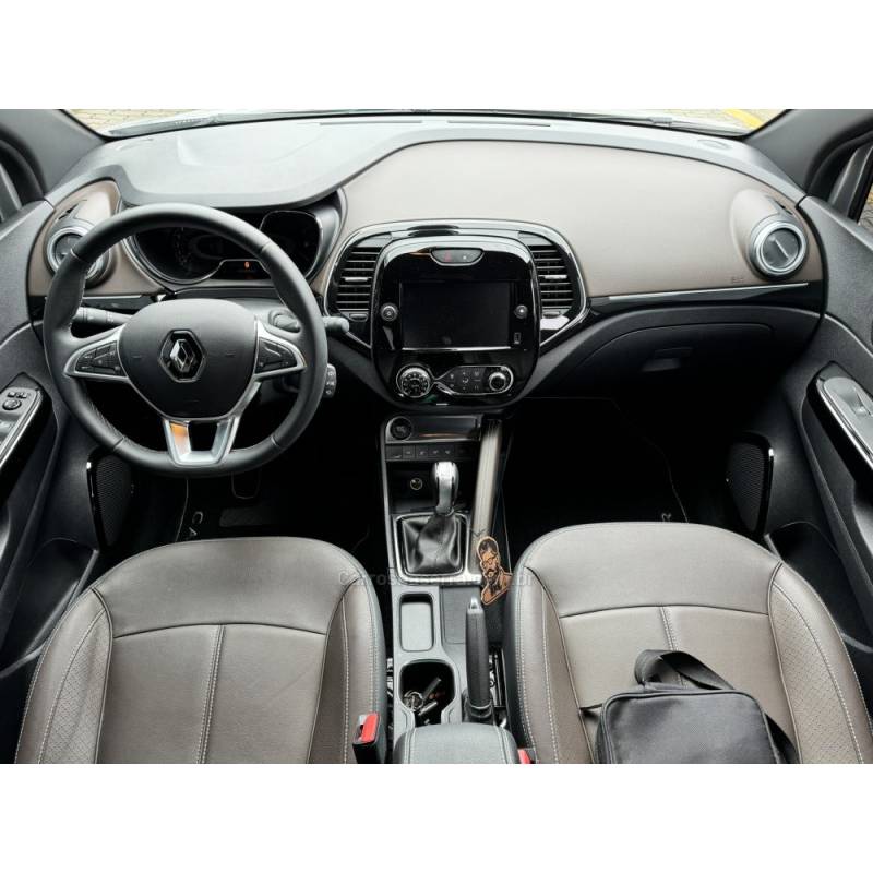 RENAULT - CAPTUR - 2023/2024 - Prata - R$ 127.800,00