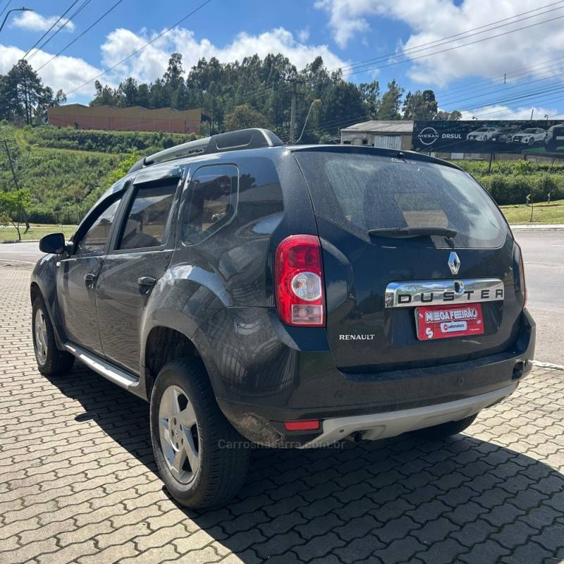 RENAULT - DUSTER - 2014/2015 - Preta - R$ 58.800,00