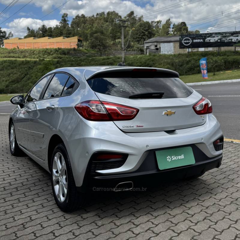 CHEVROLET - CRUZE - 2019/2019 - Prata - R$ 91.800,00