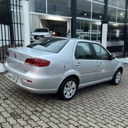 FIAT - SIENA - 2013/2014 - Prata - R$ 34.800,00