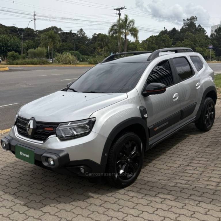 RENAULT - DUSTER - 2025/2026 - Prata - R$ 134.800,00