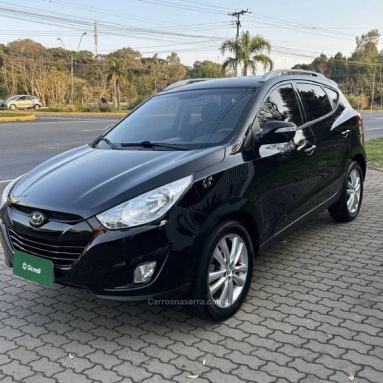 HYUNDAI - IX35 - 2012/2013 - Preta - R$ 69.800,00