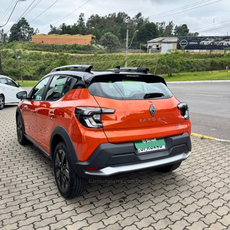 RENAULT - KARDIAN - 2024/2025 - Laranja - R$ 119.800,00