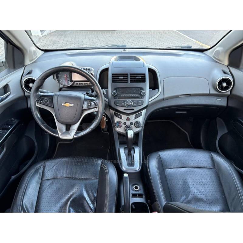 CHEVROLET - SONIC - 2012/2012 - Cinza - R$ 39.800,00