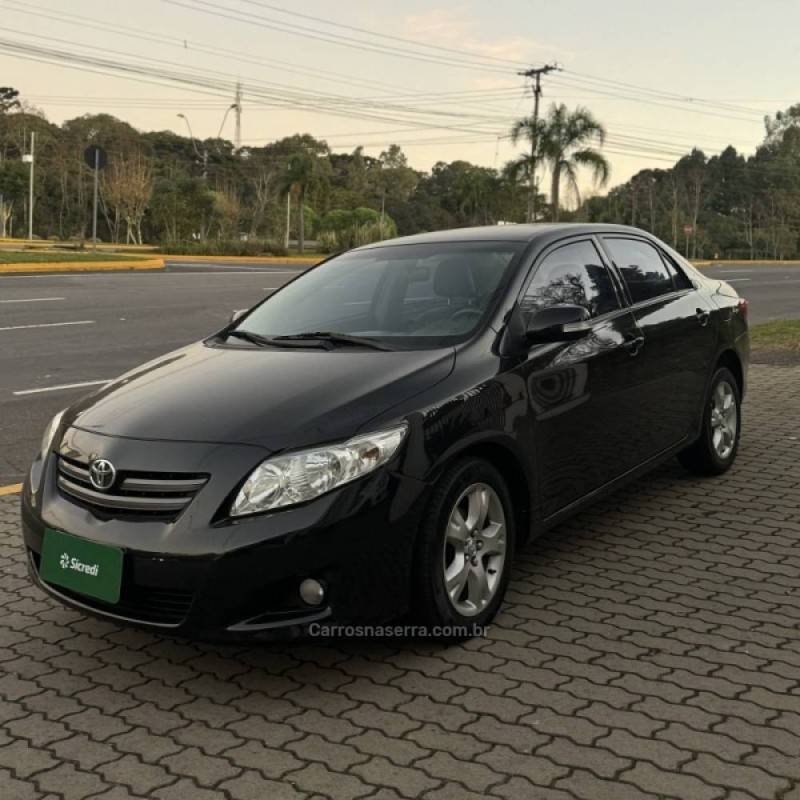 TOYOTA - COROLLA - 2008/2009 - Preta - R$ 51.800,00