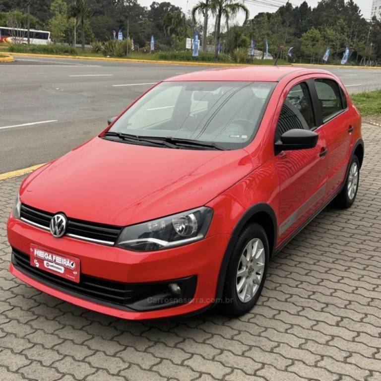 VOLKSWAGEN - GOL - 2013/2014 - Vermelha - R$ 40.800,00