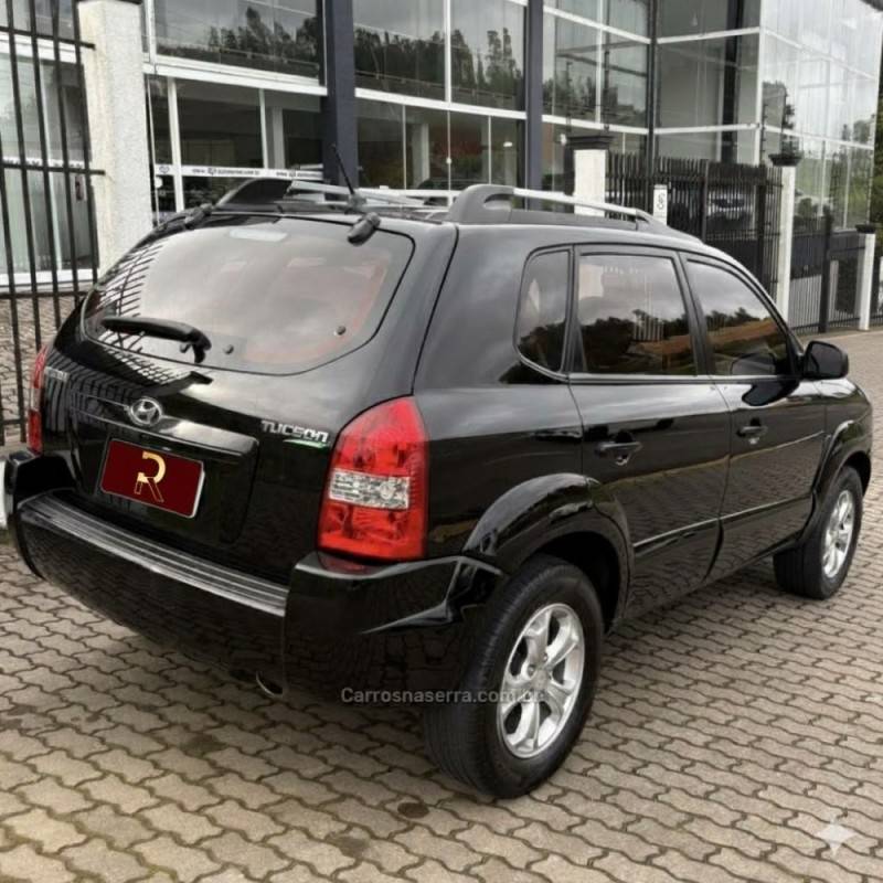 HYUNDAI - TUCSON - 2011/2012 - Preta - R$ 44.800,00
