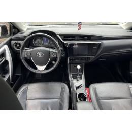 TOYOTA - COROLLA - 2018/2019 - Branca - R$ 106.800,00