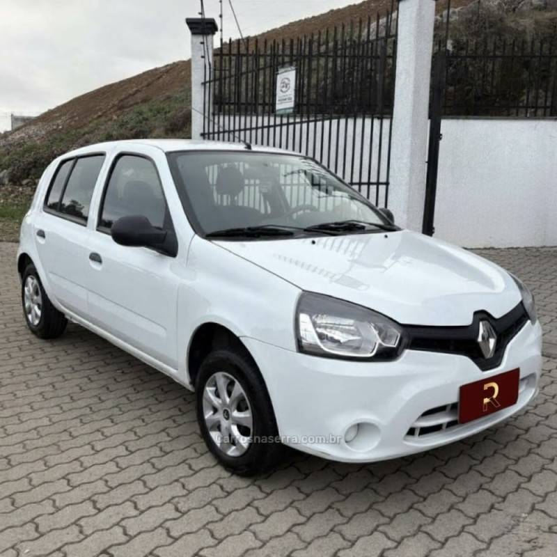 RENAULT - CLIO - 2013/2014 - Branca - R$ 30.800,00