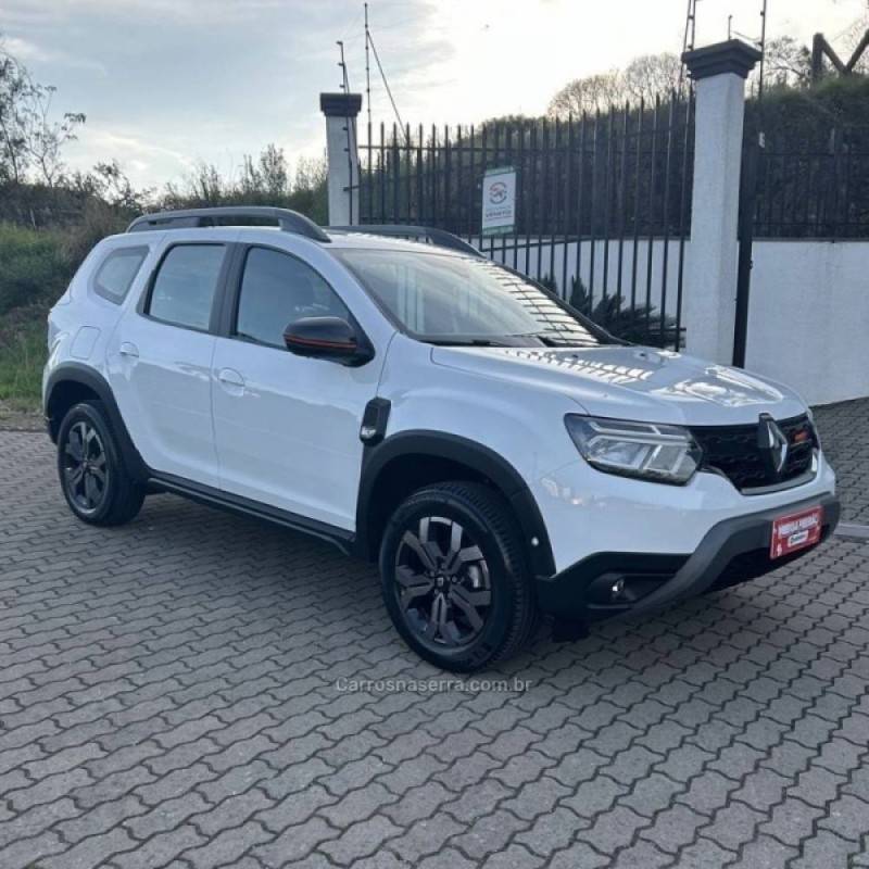 RENAULT - DUSTER - 2024/2025 - Branca - R$ 131.800,00