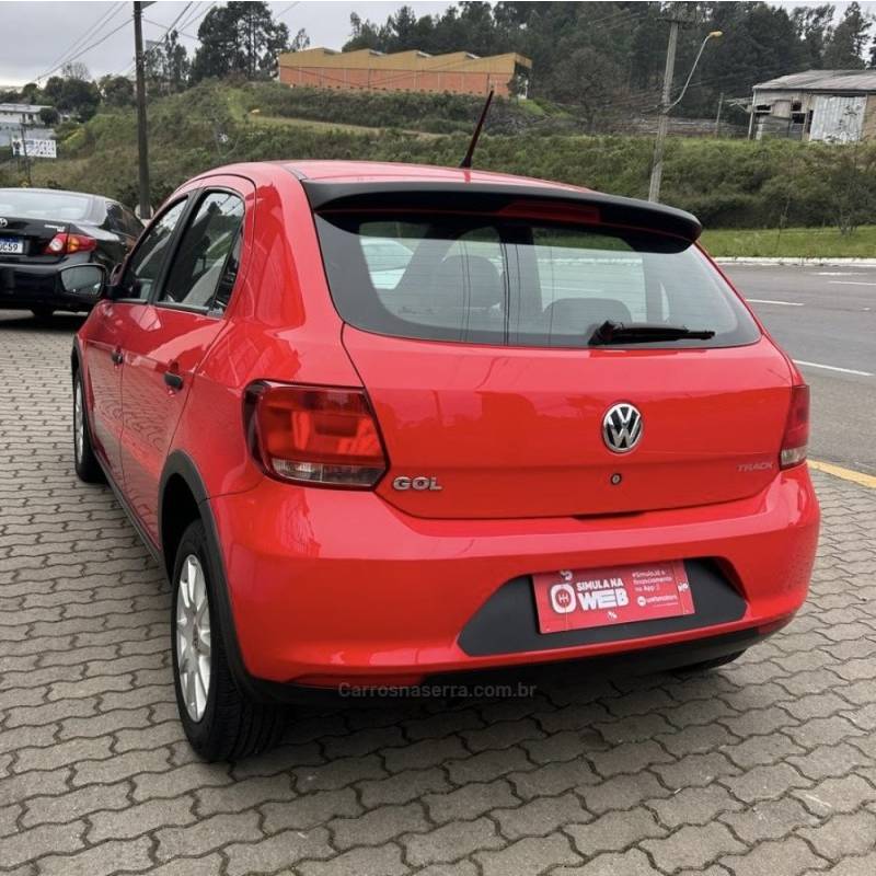 VOLKSWAGEN - GOL - 2013/2014 - Vermelha - R$ 40.800,00