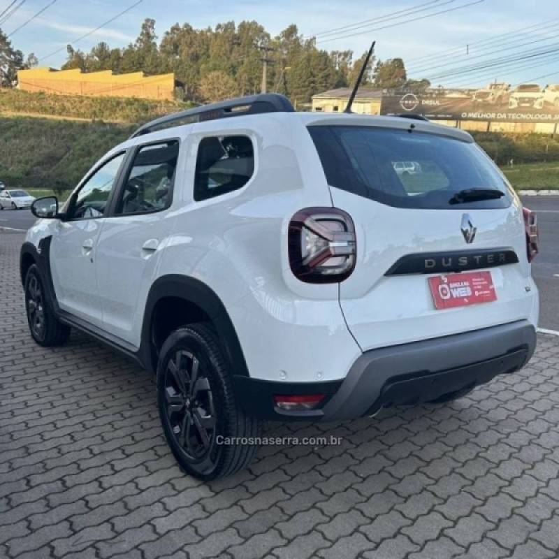 RENAULT - DUSTER - 2024/2025 - Branca - R$ 136.800,00