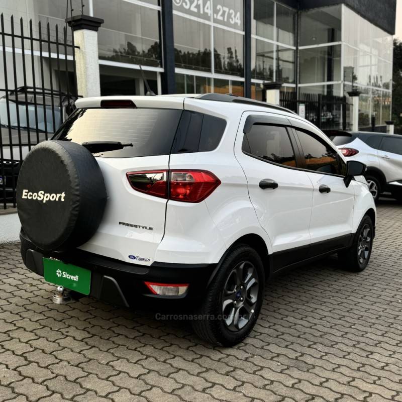 FORD - ECOSPORT - 2018/2019 - Branca - R$ 74.800,00