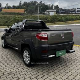 FIAT - STRADA - 2015/2016 - Cinza - R$ 65.800,00