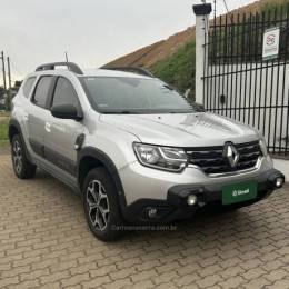 RENAULT - DUSTER - 2021/2022 - Prata - R$ 96.800,00