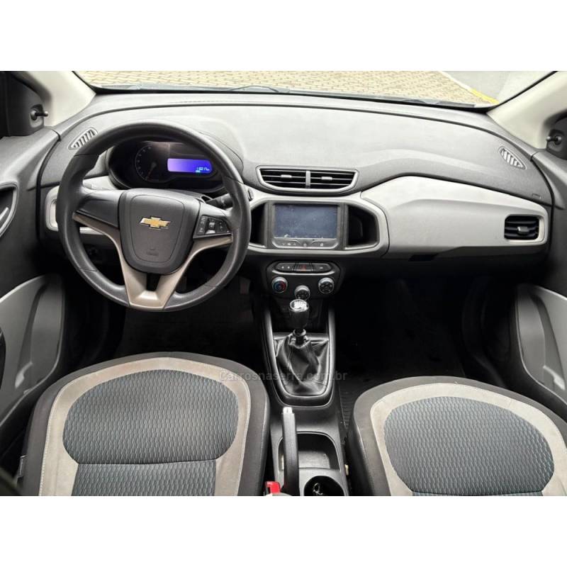 CHEVROLET - ONIX - 2016/2016 - Branca - R$ 48.800,00