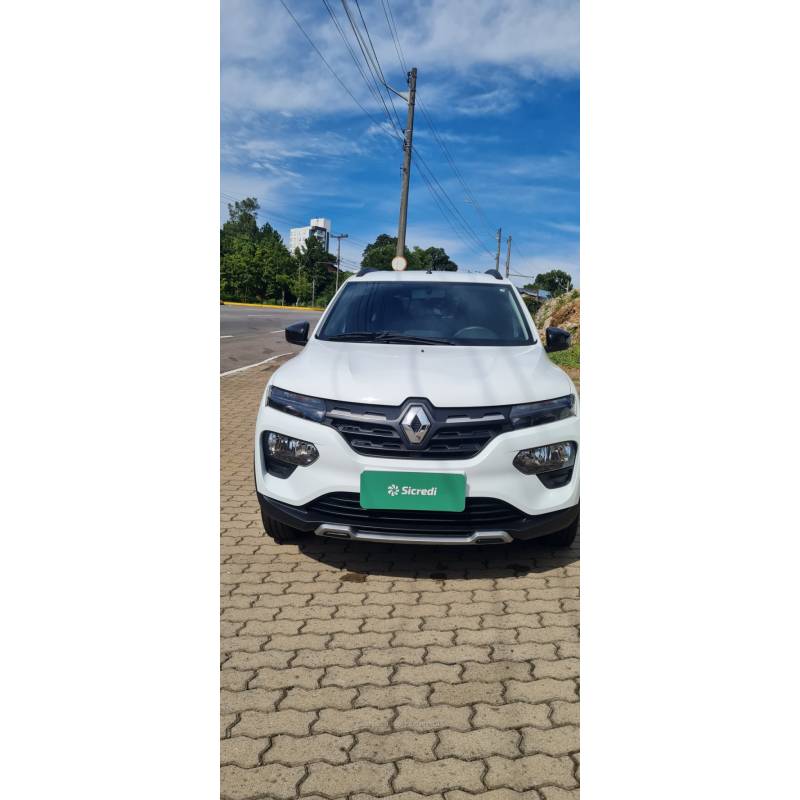 RENAULT - KWID - 2022/2023 - Branca - R$ 65.800,00