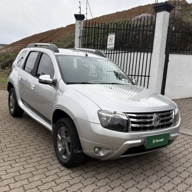 RENAULT - DUSTER - 2013/2014 - Prata - R$ 54.800,00
