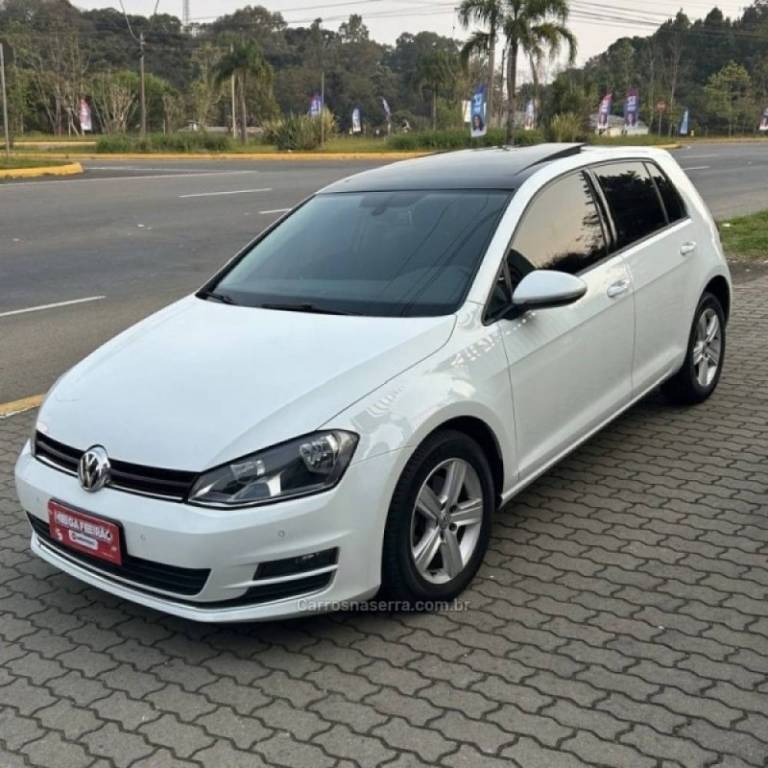 VOLKSWAGEN - GOLF - 2014/2014 - Branca - R$ 83.800,00