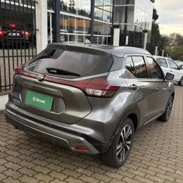 NISSAN - KICKS - 2022/2023 - Cinza - R$ 106.800,00