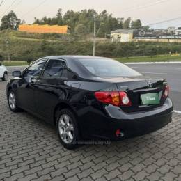 TOYOTA - COROLLA - 2008/2009 - Preta - R$ 51.800,00