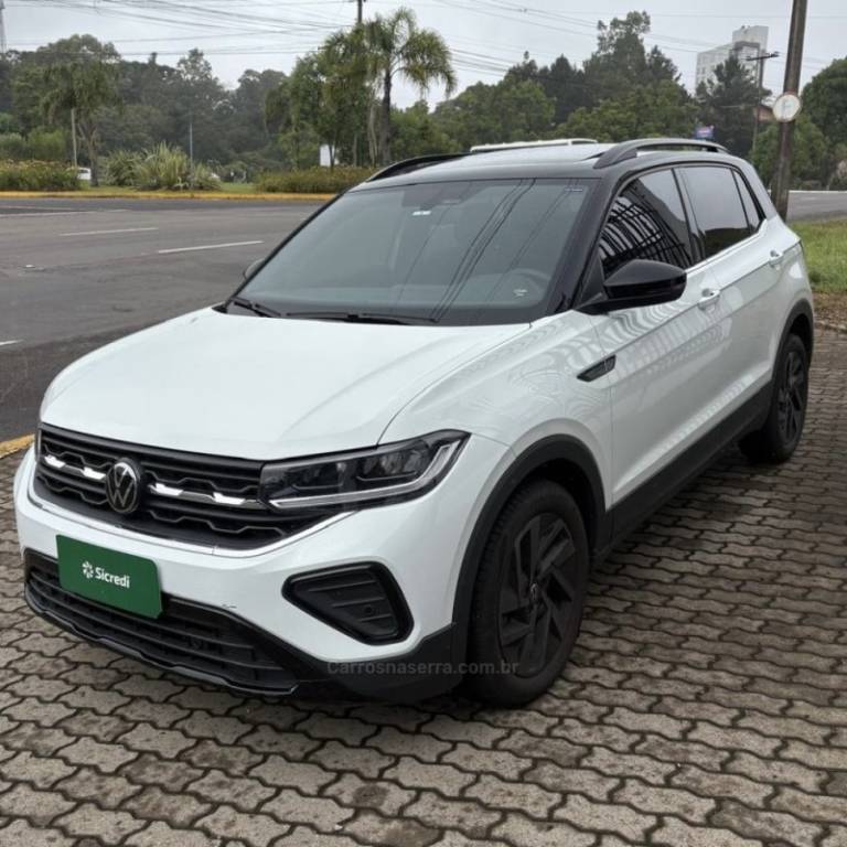 VOLKSWAGEN - T-CROSS - 2024/2025 - Branca - R$ 169.800,00