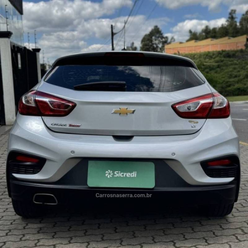 CHEVROLET - CRUZE - 2019/2019 - Prata - R$ 85.800,00