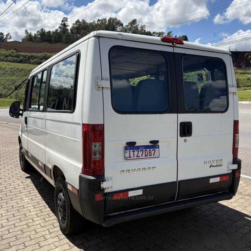 PEUGEOT - BOXER - 2012/2013 - Branca - R$ 98.800,00
