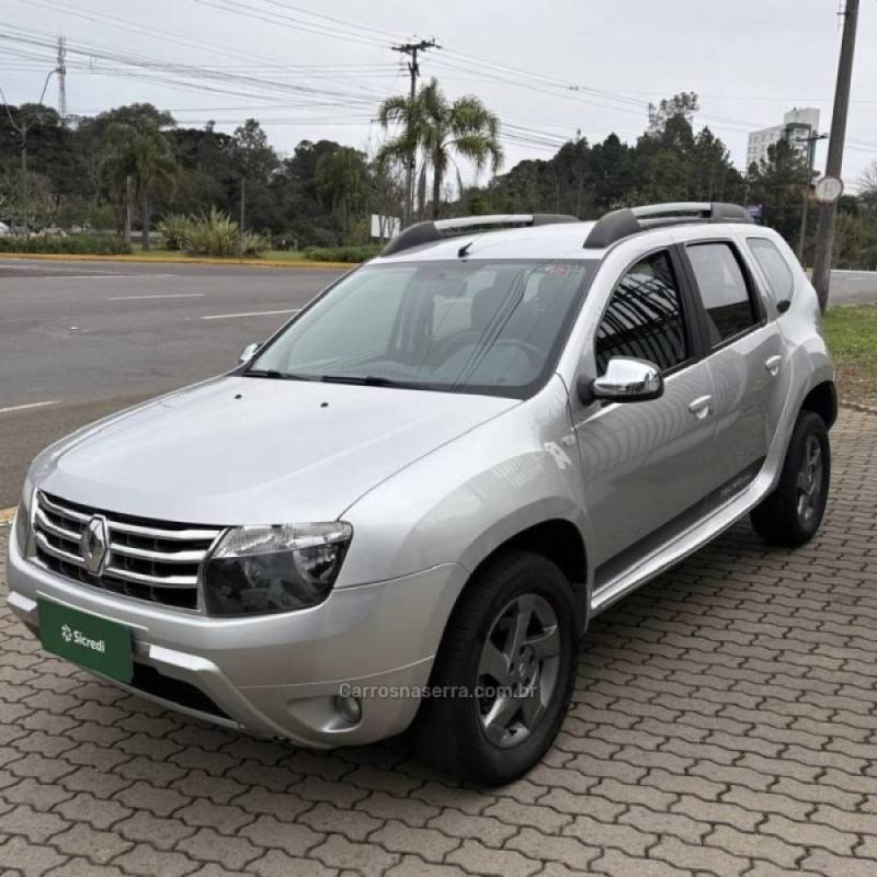 RENAULT - DUSTER - 2013/2014 - Prata - R$ 54.800,00