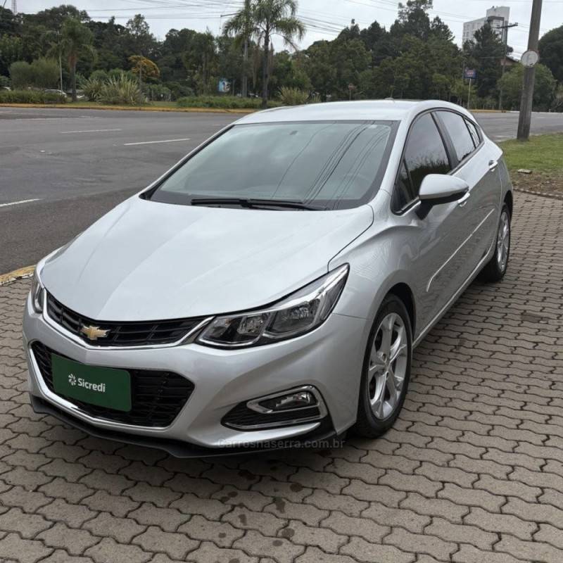 CHEVROLET - CRUZE - 2019/2019 - Prata - R$ 87.800,00
