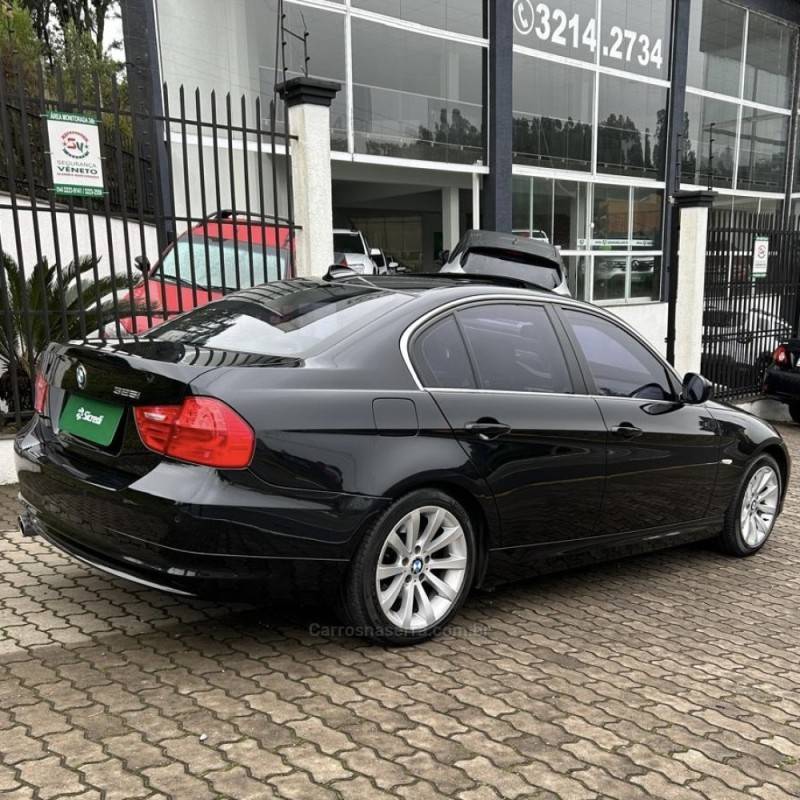 BMW - 325I - 2010/2011 - Preta - R$ 76.800,00