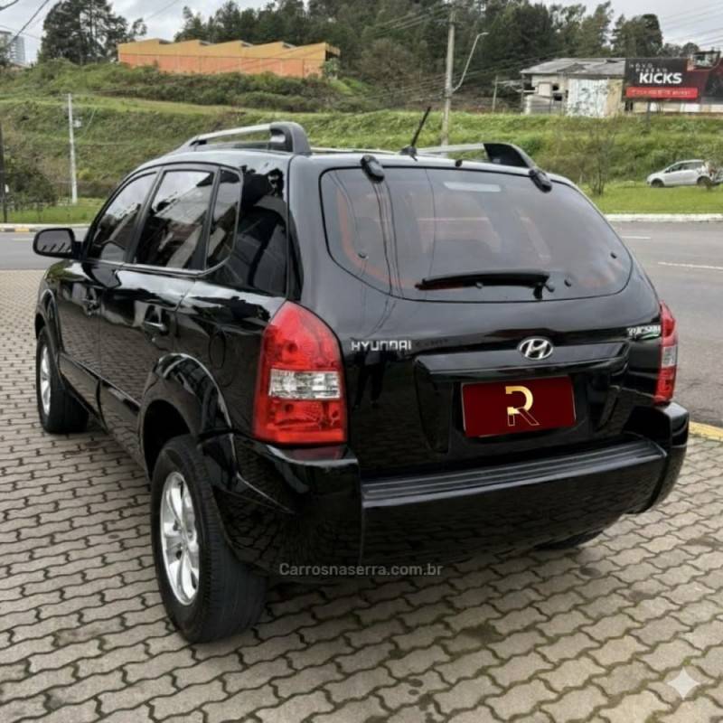 HYUNDAI - TUCSON - 2011/2012 - Preta - R$ 44.800,00