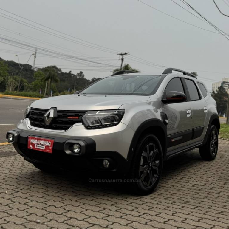 RENAULT - DUSTER - 2024/2025 - Prata - R$ 136.800,00